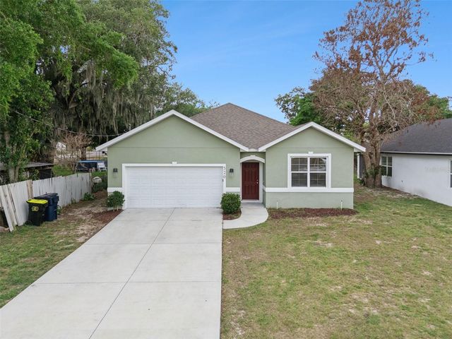520 LEMON STREET, Auburndale, FL 33823