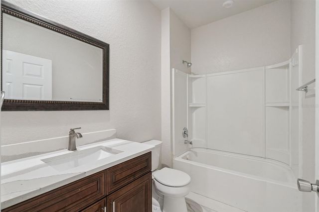 520 LEMON STREET, Auburndale, FL 33823