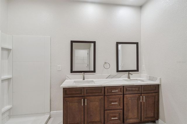 520 LEMON STREET, Auburndale, FL 33823