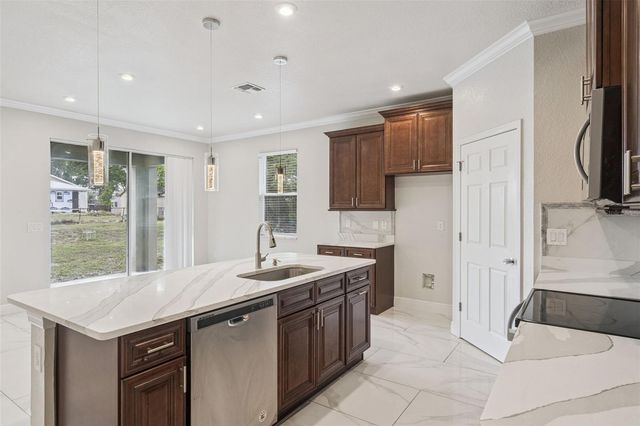 520 LEMON STREET, Auburndale, FL 33823