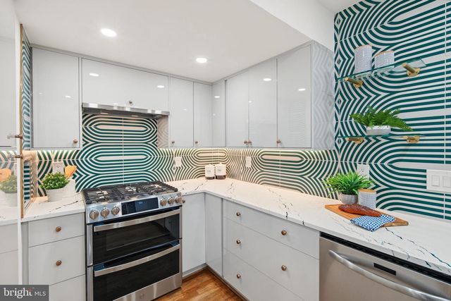 60 S FRENCH ST, Alexandria, VA 22304