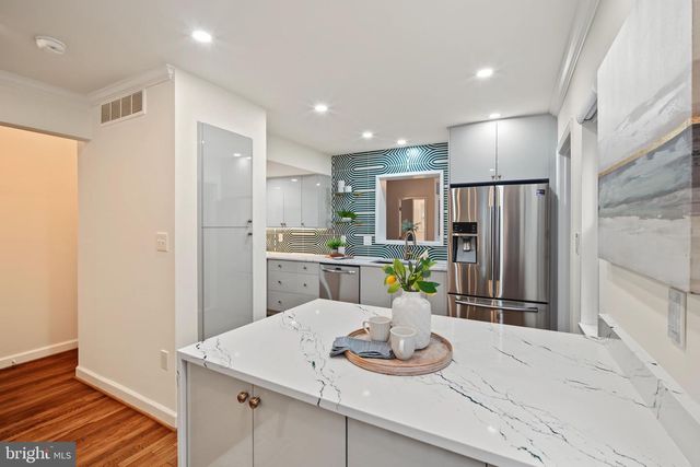 60 S FRENCH ST, Alexandria, VA 22304