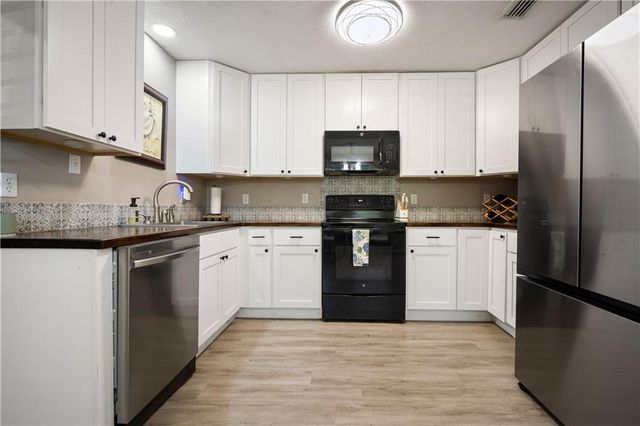7937 Pine Springs Drive, Saraland, AL 36571