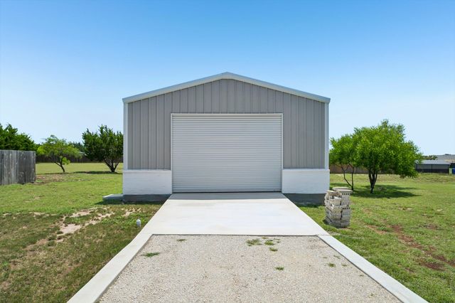 109 Silverado DR, Bertram, TX 78605