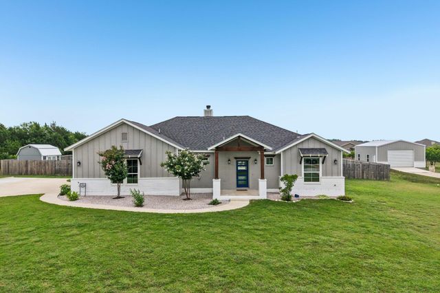109 Silverado DR, Bertram, TX 78605