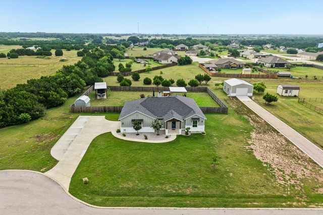 109 Silverado DR, Bertram, TX 78605