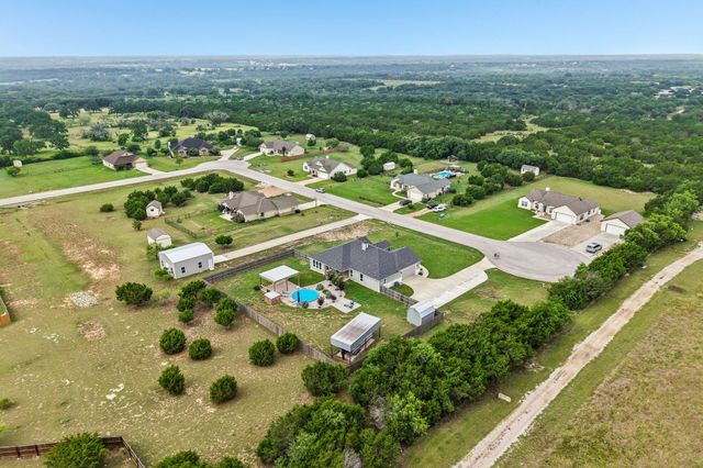 109 Silverado DR, Bertram, TX 78605