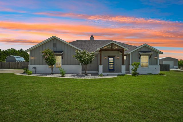 109 Silverado DR, Bertram, TX 78605