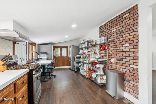 505 W Farms Road, Howell, NJ 07731