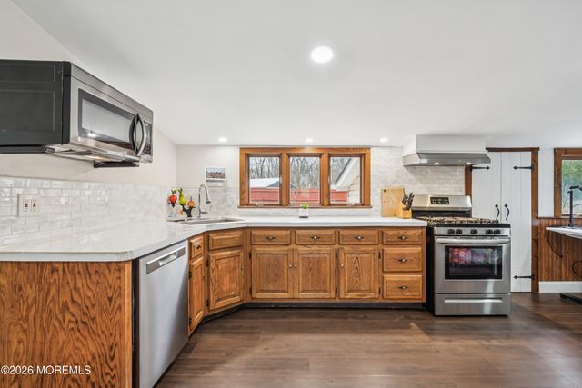 505 W Farms Road, Howell, NJ 07731