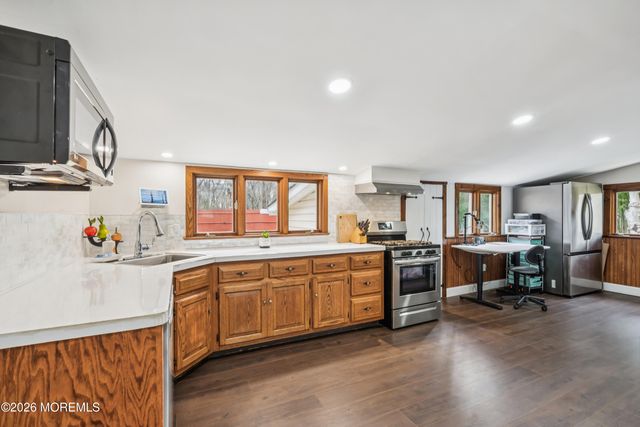 505 W Farms Road, Howell, NJ 07731