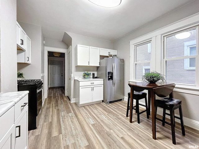 1000 22ND Street, Rock Island, IL 61201