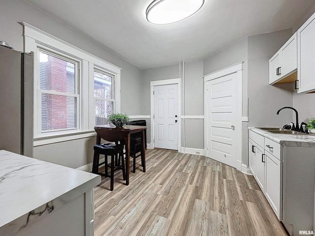 1000 22ND Street, Rock Island, IL 61201