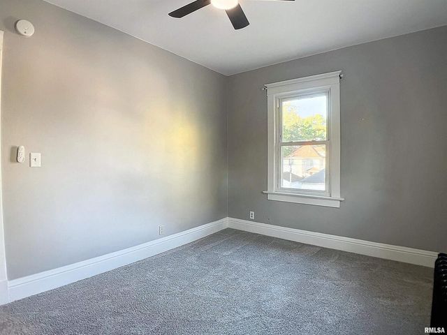 1000 22ND Street, Rock Island, IL 61201