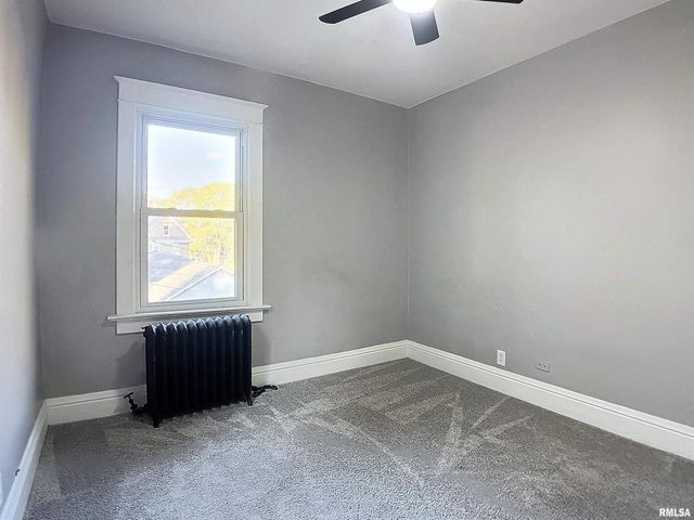 1000 22ND Street, Rock Island, IL 61201