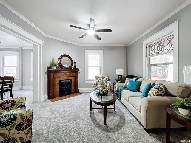 1000 22ND Street, Rock Island, IL 61201