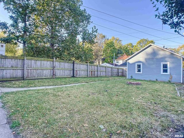 1000 22ND Street, Rock Island, IL 61201