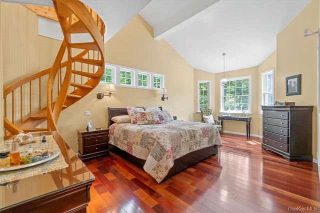 1081 E Mountain Road S, Cold Spring, NY 10516