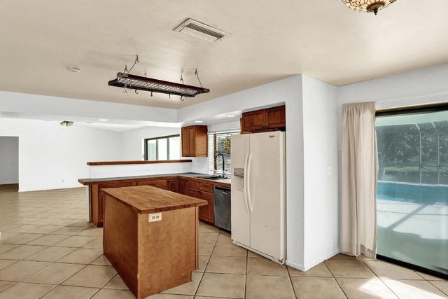 1955 NW 108th Lane, Coral Springs, FL 33071