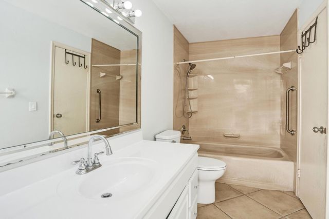 1955 NW 108th Lane, Coral Springs, FL 33071