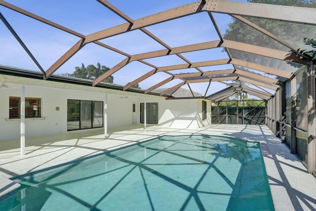 1955 NW 108th Lane, Coral Springs, FL 33071