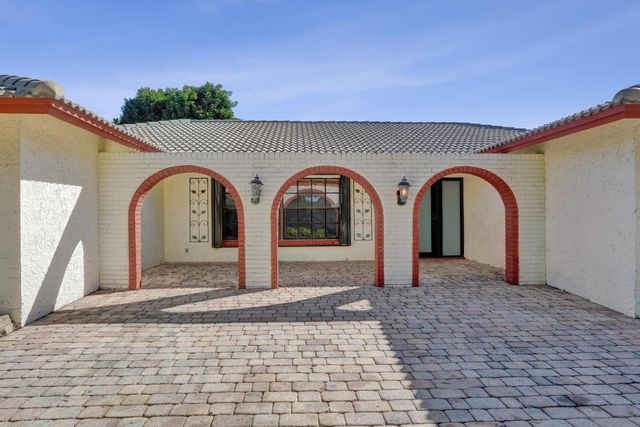 1955 NW 108th Lane, Coral Springs, FL 33071