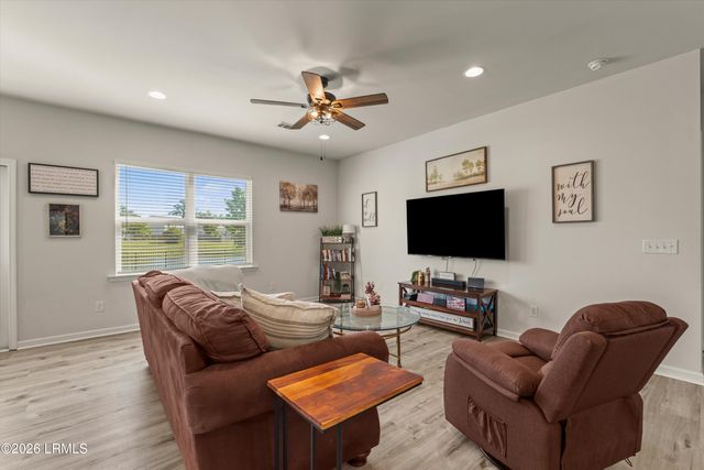 33 Keowee Lane, Beaufort, SC 29906