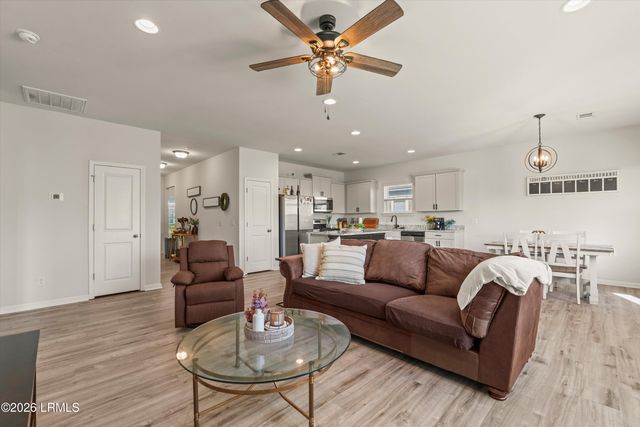 33 Keowee Lane, Beaufort, SC 29906