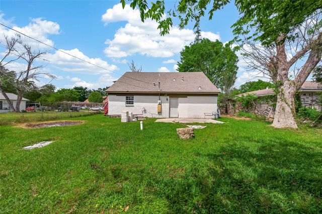 17006 Folsom Drive, Houston, TX 77049