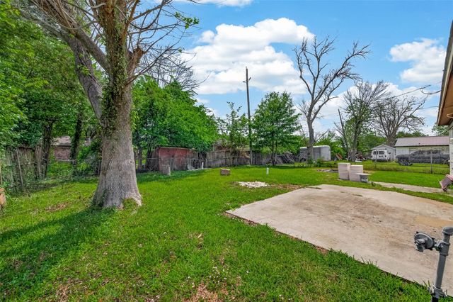 17006 Folsom Drive, Houston, TX 77049