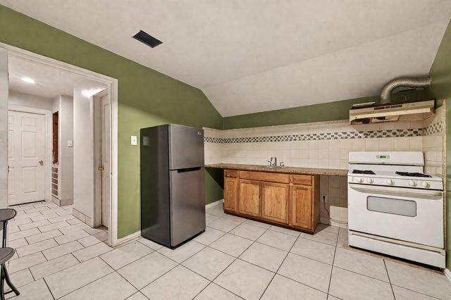 17006 Folsom Drive, Houston, TX 77049