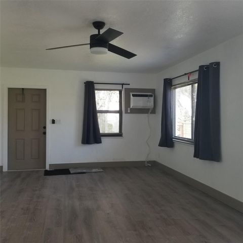 803 NE 8th St, Hallandale Beach, FL 33009