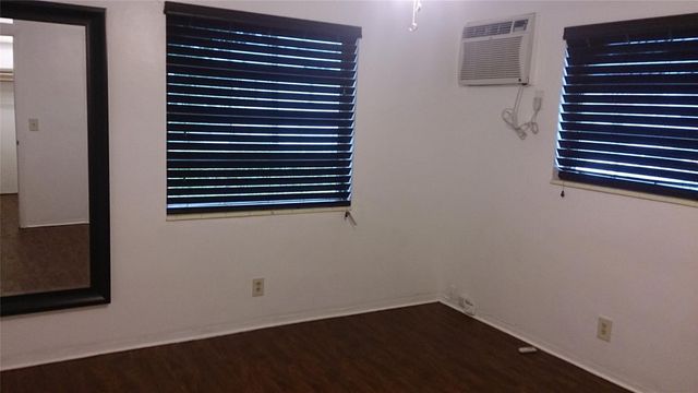 803 NE 8th St, Hallandale Beach, FL 33009