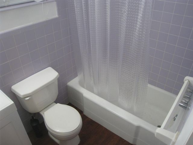 803 NE 8th St, Hallandale Beach, FL 33009