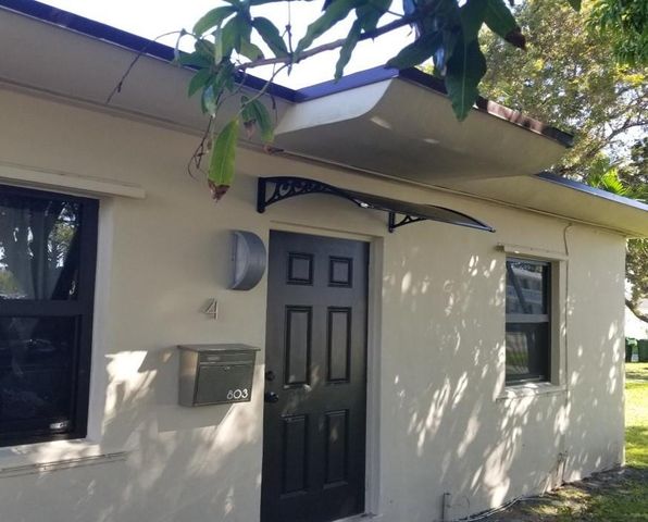 803 NE 8th St, Hallandale Beach, FL 33009