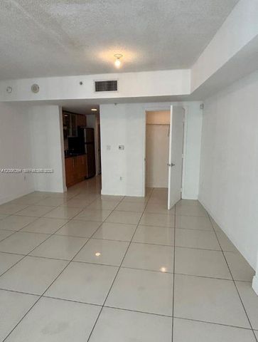 1750 N Bayshore Dr 2807, Miami, FL 33132