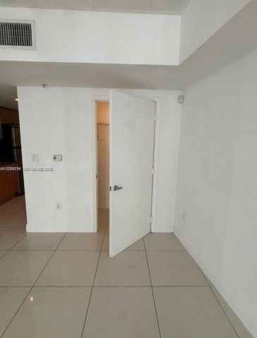 1750 N Bayshore Dr 2807, Miami, FL 33132