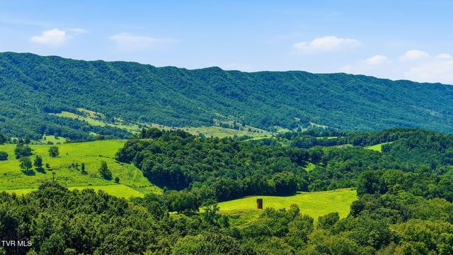 1368 Elk Garden Road, Lebanon, VA 24266