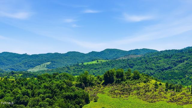 1368 Elk Garden Road, Lebanon, VA 24266