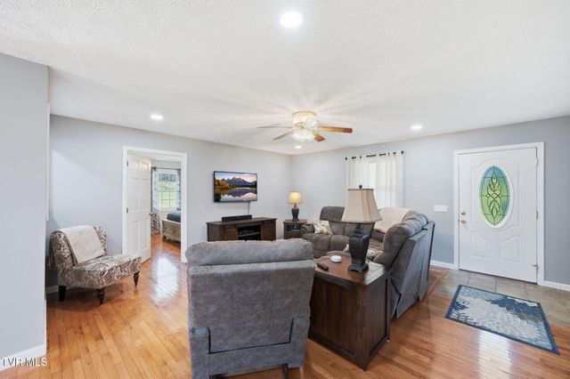 1368 Elk Garden Road, Lebanon, VA 24266