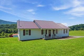 1368 Elk Garden Road, Lebanon, VA 24266
