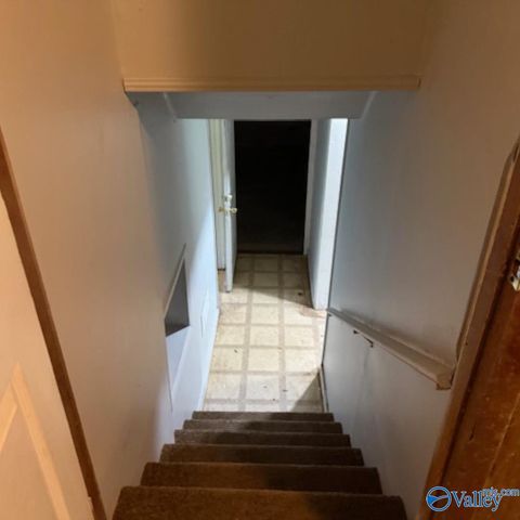 1018 Hillcrest Drive, Weaver, AL 36277