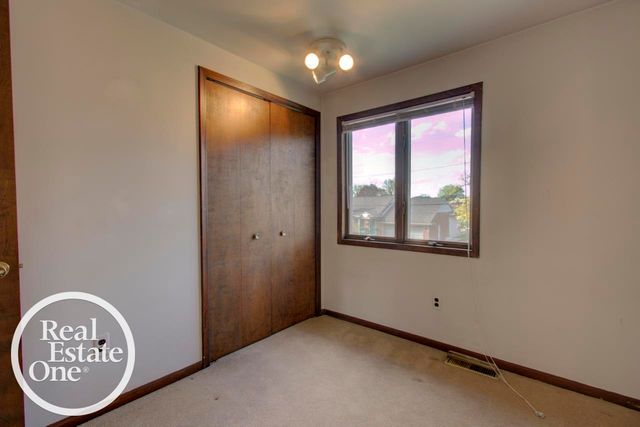 22444 Lange Street, St Clair Shores, MI 48080