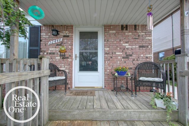 22444 Lange Street, St Clair Shores, MI 48080