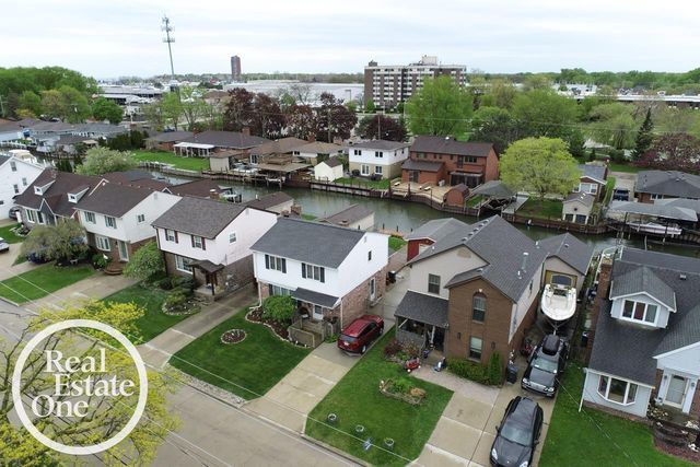 22444 Lange Street, St Clair Shores, MI 48080
