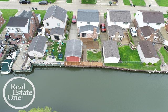 22444 Lange Street, St Clair Shores, MI 48080
