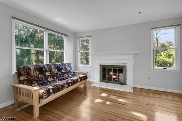 135 Woods End Dr, Bernards Twp., NJ 07920