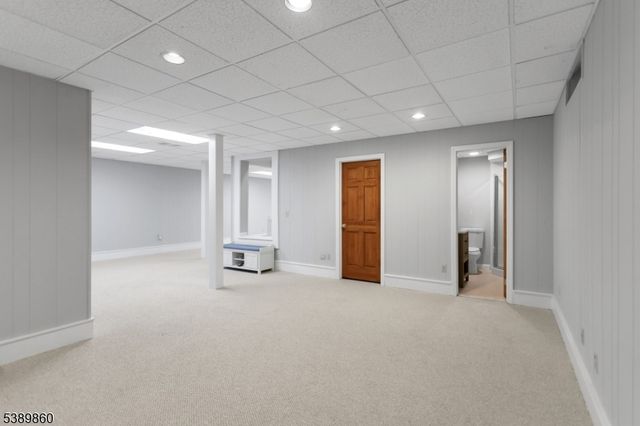 135 Woods End Dr, Bernards Twp., NJ 07920