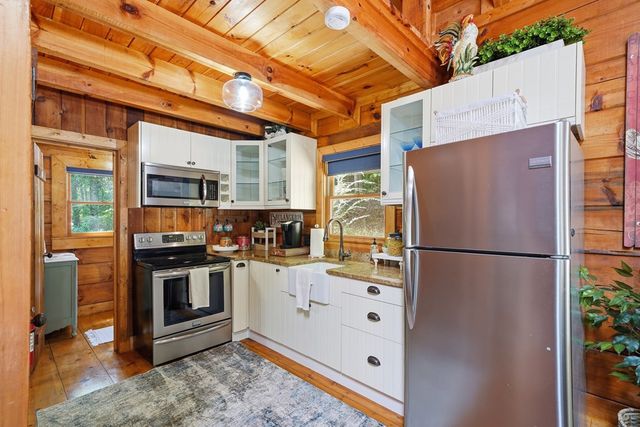 35 Finch Lane, Blue Ridge, GA 30513