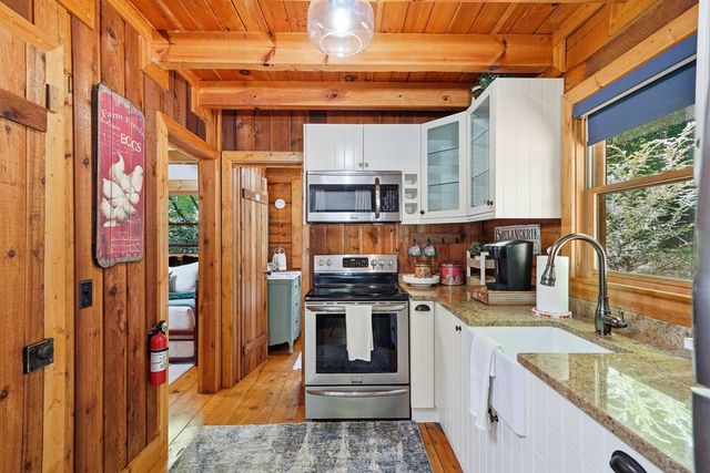 35 Finch Lane, Blue Ridge, GA 30513